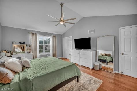1062 Mcshane Drive Cuyahoga Falls OH 44221