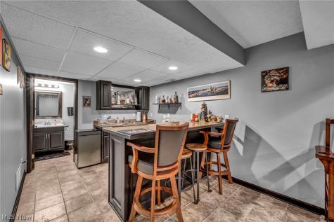 1062 Mcshane Drive Cuyahoga Falls OH 44221