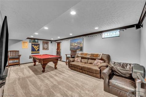 1062 Mcshane Drive Cuyahoga Falls OH 44221