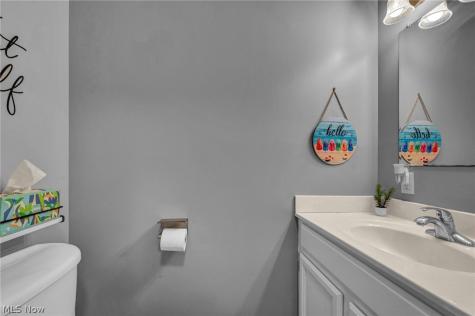 1062 Mcshane Drive Cuyahoga Falls OH 44221