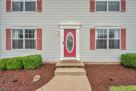 1062 Mcshane Drive Cuyahoga Falls OH 44221