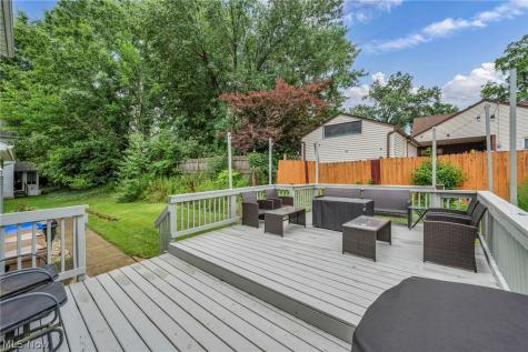 1062 Mcshane Drive Cuyahoga Falls OH 44221