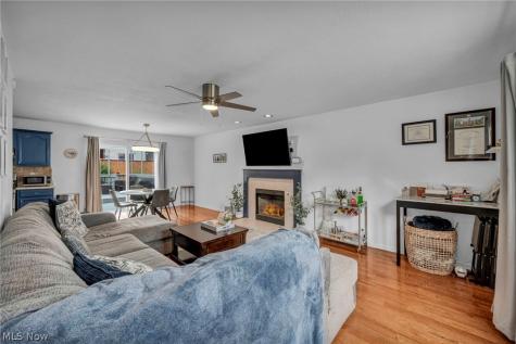 1062 Mcshane Drive Cuyahoga Falls OH 44221