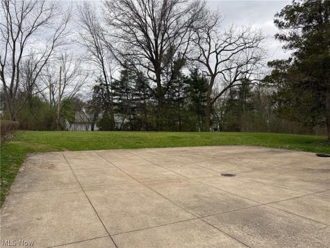 22350 S Woodland Road Shaker Heights OH 44122