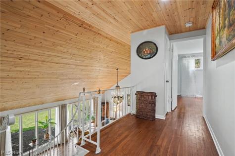 10997 Tanager Trail Brecksville OH 44141