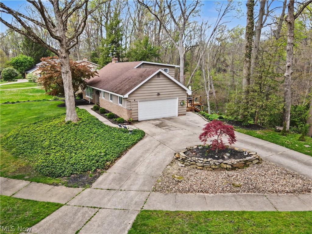 10997 Tanager Trail Brecksville OH 44141