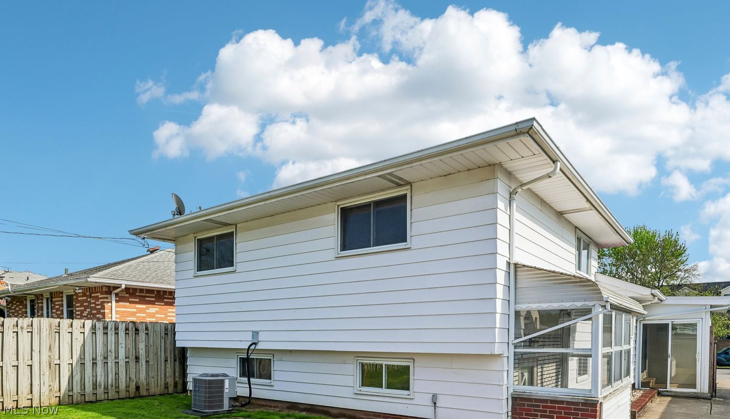 3126 Marioncliff Drive Parma OH 44134