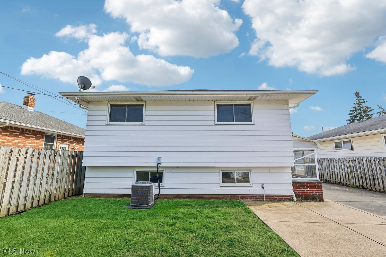 3126 Marioncliff Drive Parma OH 44134