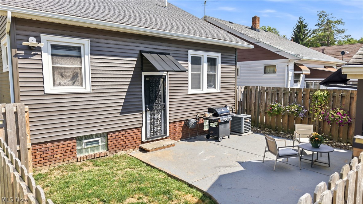 3952 W 162nd Street Cleveland OH 44111