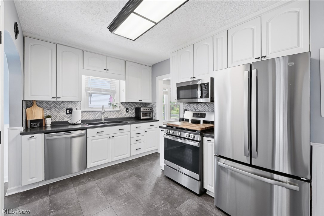 3952 W 162nd Street Cleveland OH 44111