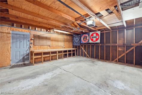3952 W 162nd Street Cleveland OH 44111