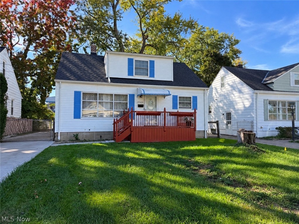 25450 Farringdon Avenue Euclid OH 44132