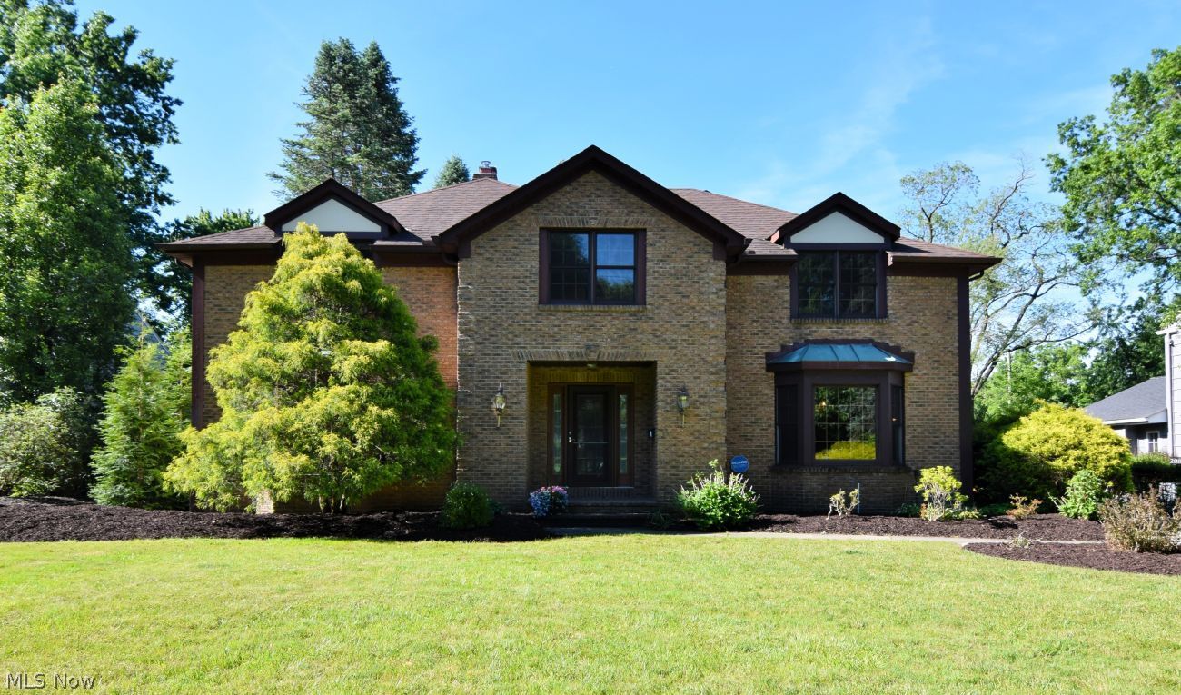 20816 S Woodland Road Shaker Heights OH 44122