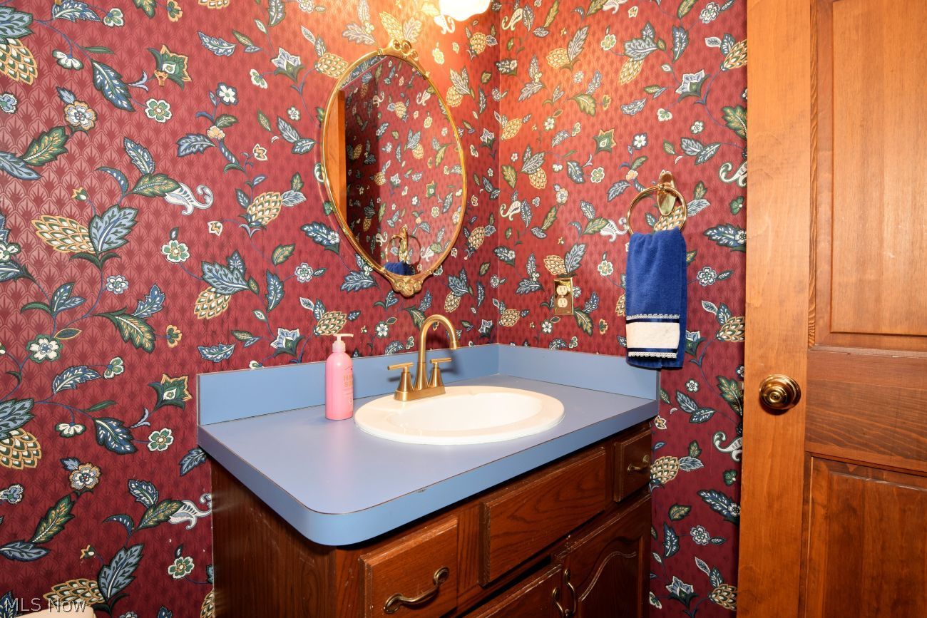20816 S Woodland Road Shaker Heights OH 44122