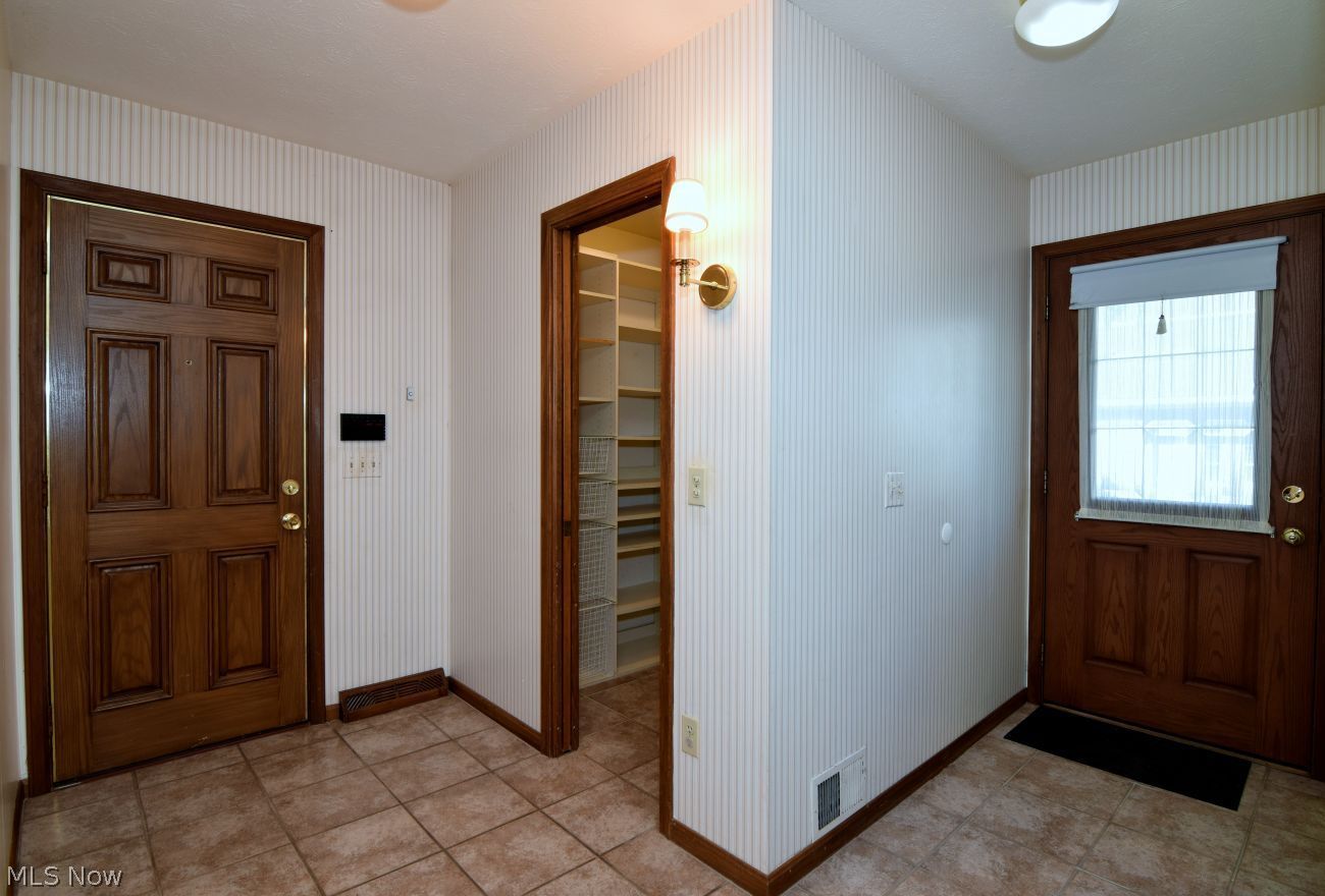 20816 S Woodland Road Shaker Heights OH 44122