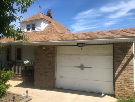 7002 Flowerdale Avenue Cleveland OH 44144