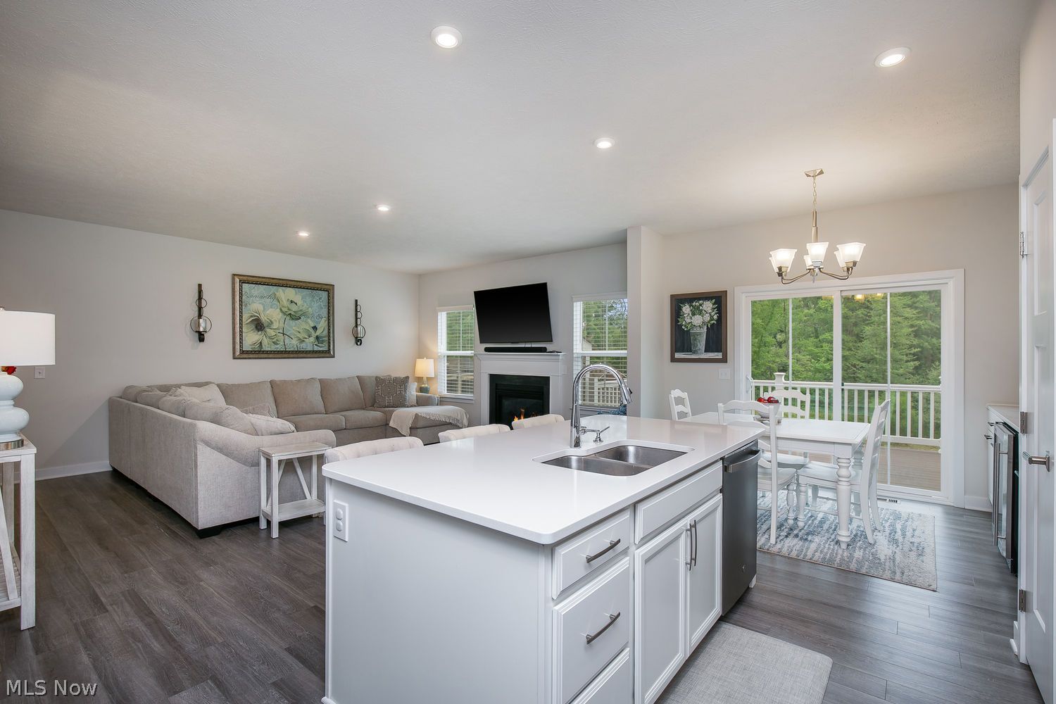 3065 Bonita Circle SE Canal Fulton OH 44614