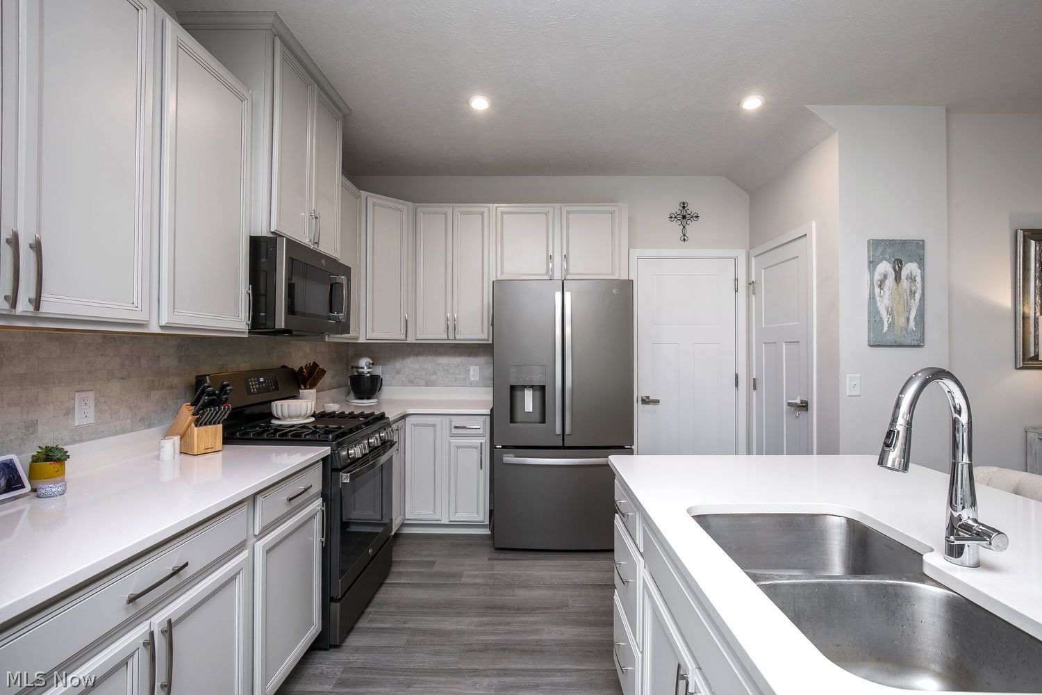 3065 Bonita Circle SE Canal Fulton OH 44614