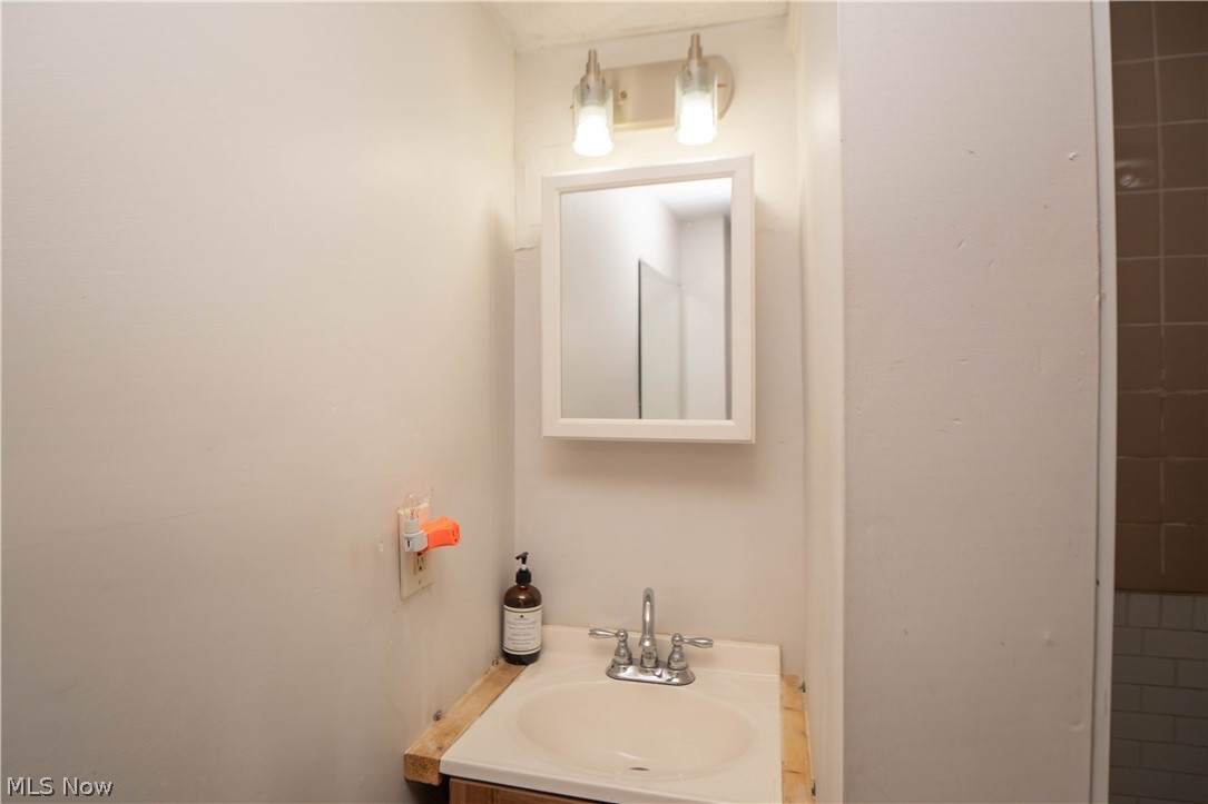 1136 Beardsley Street Akron OH 44301