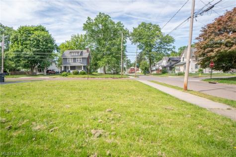 1136 Beardsley Street Akron OH 44301