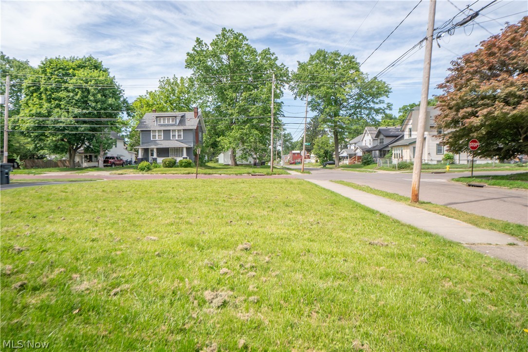 1136 Beardsley Street Akron OH 44301