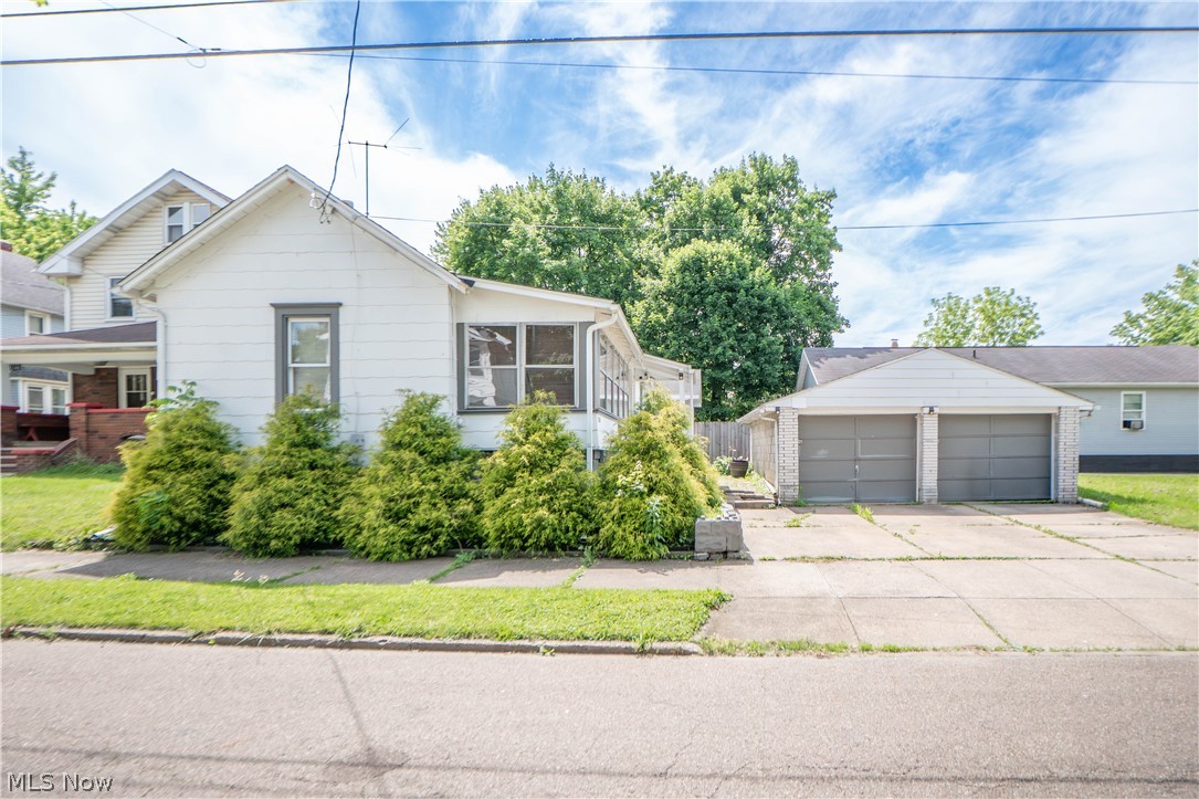 1136 Beardsley Street Akron OH 44301