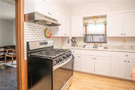 1136 Beardsley Street Akron OH 44301
