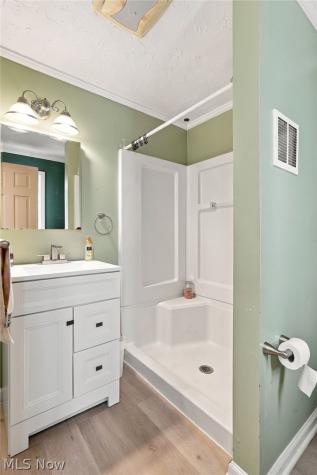 1536 Sunset Avenue Akron OH 44301