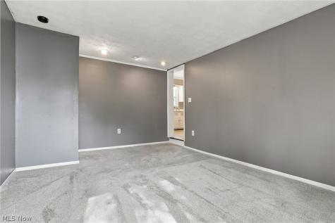 1536 Sunset Avenue Akron OH 44301