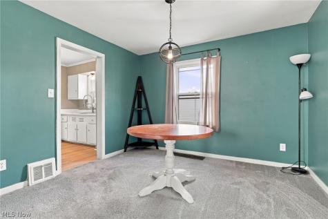 1536 Sunset Avenue Akron OH 44301