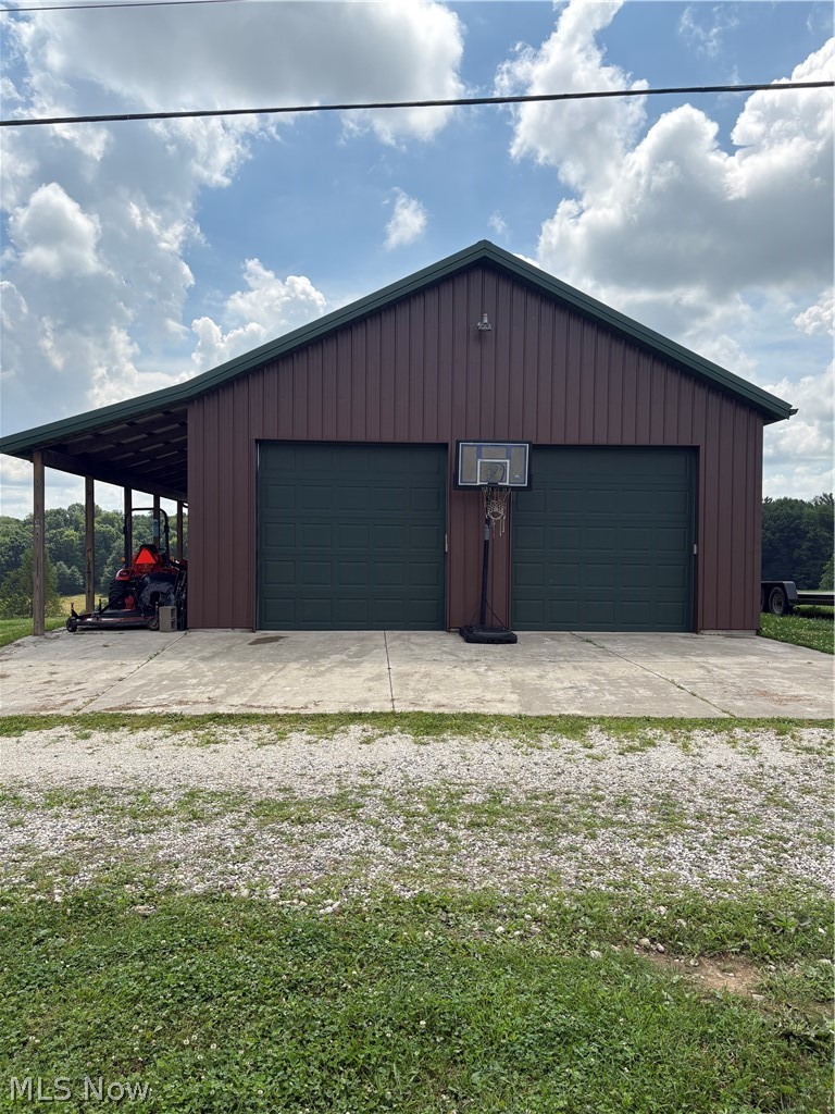 3300 Ivory Road NW Carrollton OH 44615