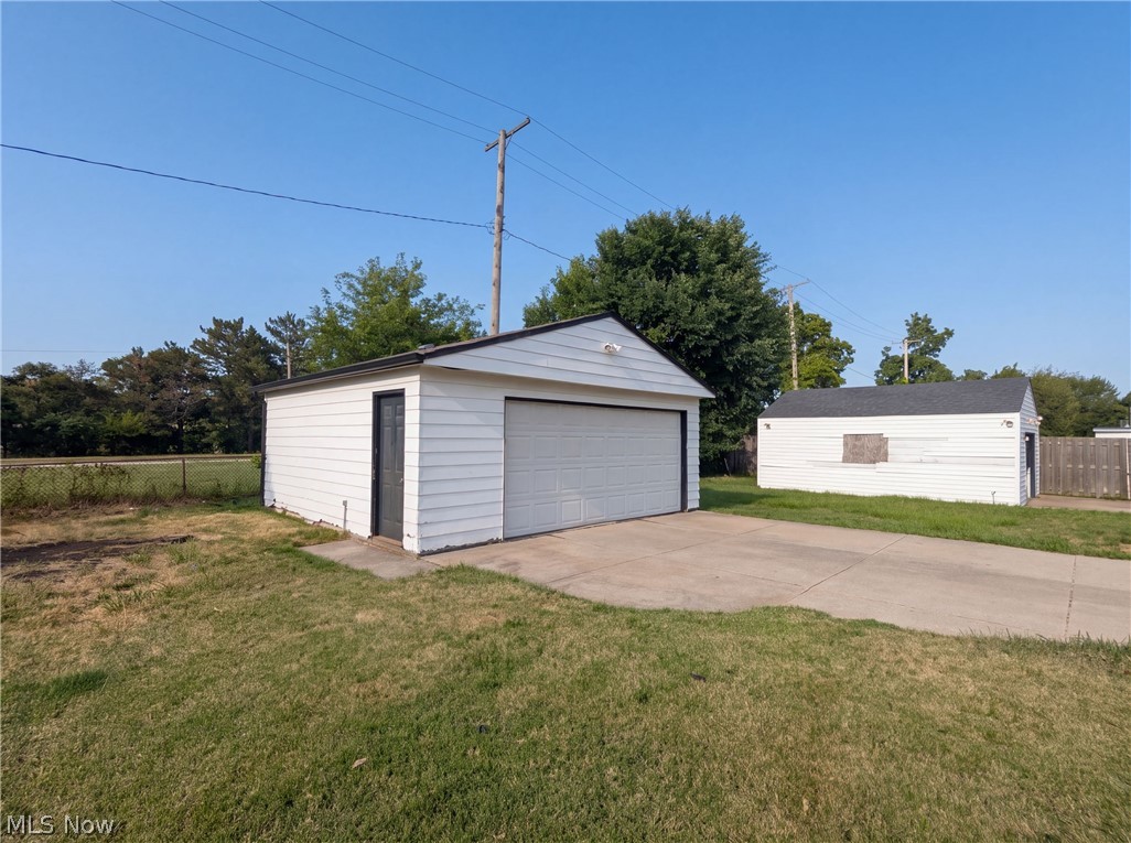 12722 Emery Avenue Cleveland OH 44135