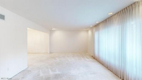 25451 Hilltop Drive Beachwood OH 44122