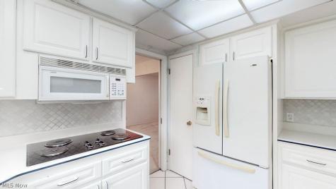 25451 Hilltop Drive Beachwood OH 44122