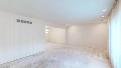 25451 Hilltop Drive Beachwood OH 44122