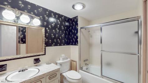 25451 Hilltop Drive Beachwood OH 44122