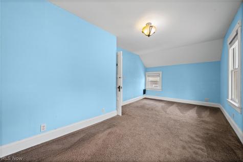 1312 Saint Charles Avenue Lakewood OH 44107