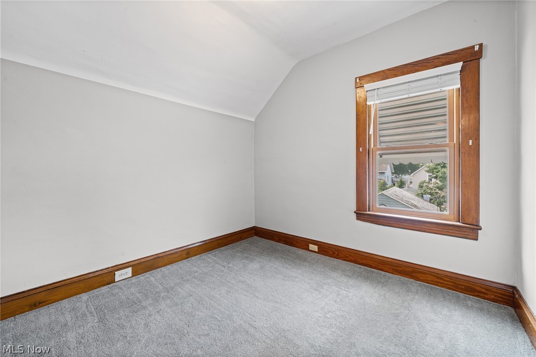 1312 Saint Charles Avenue Lakewood OH 44107
