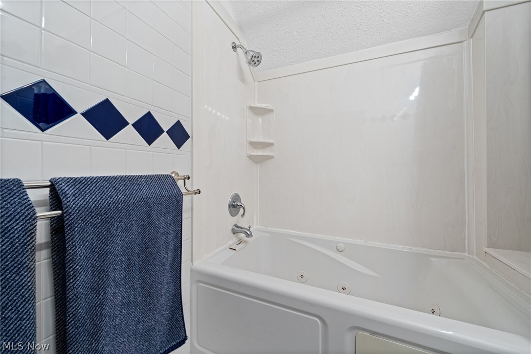 1312 Saint Charles Avenue Lakewood OH 44107