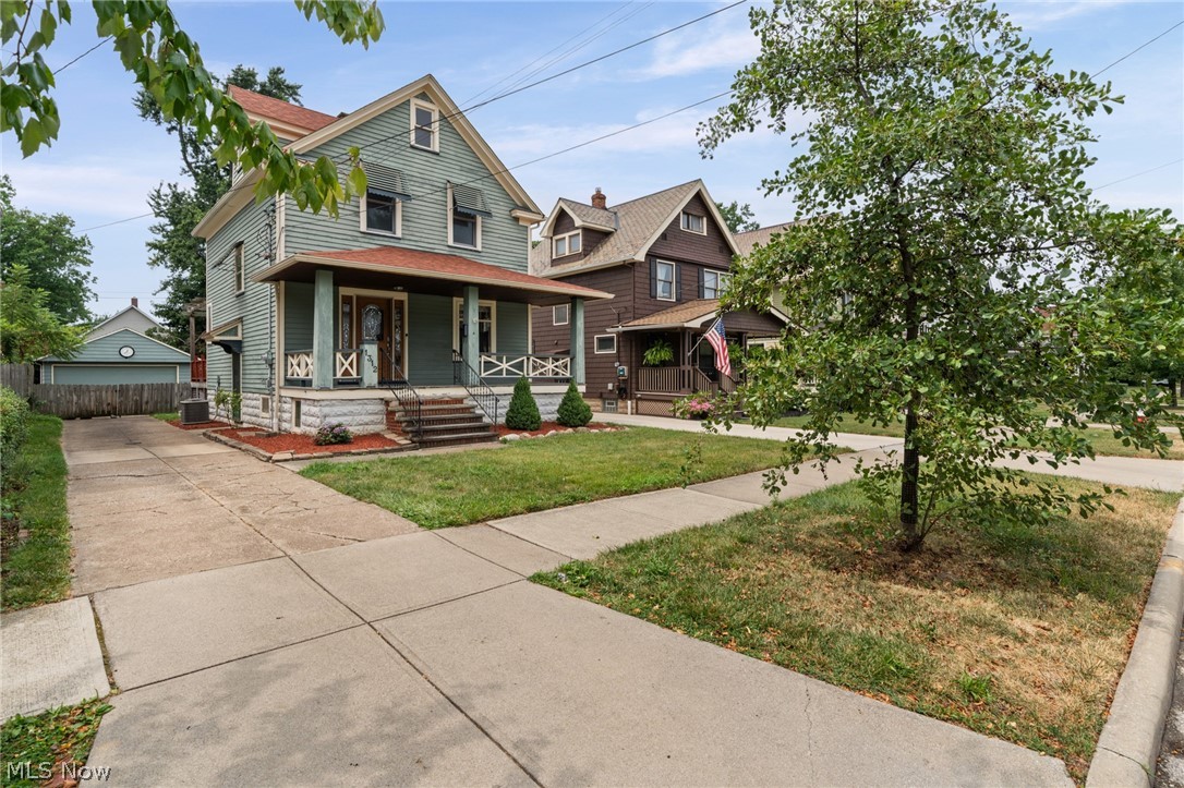 1312 Saint Charles Avenue Lakewood OH 44107