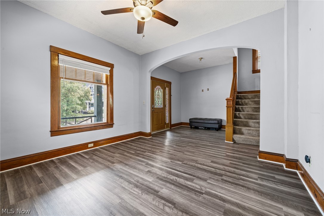 1312 Saint Charles Avenue Lakewood OH 44107