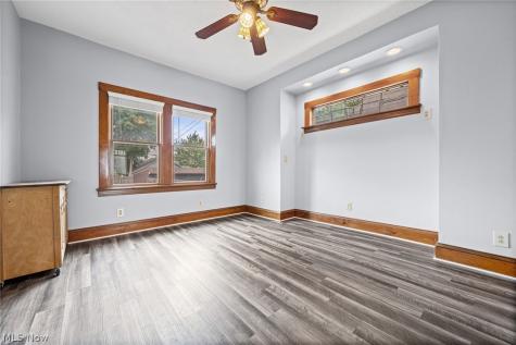 1312 Saint Charles Avenue Lakewood OH 44107