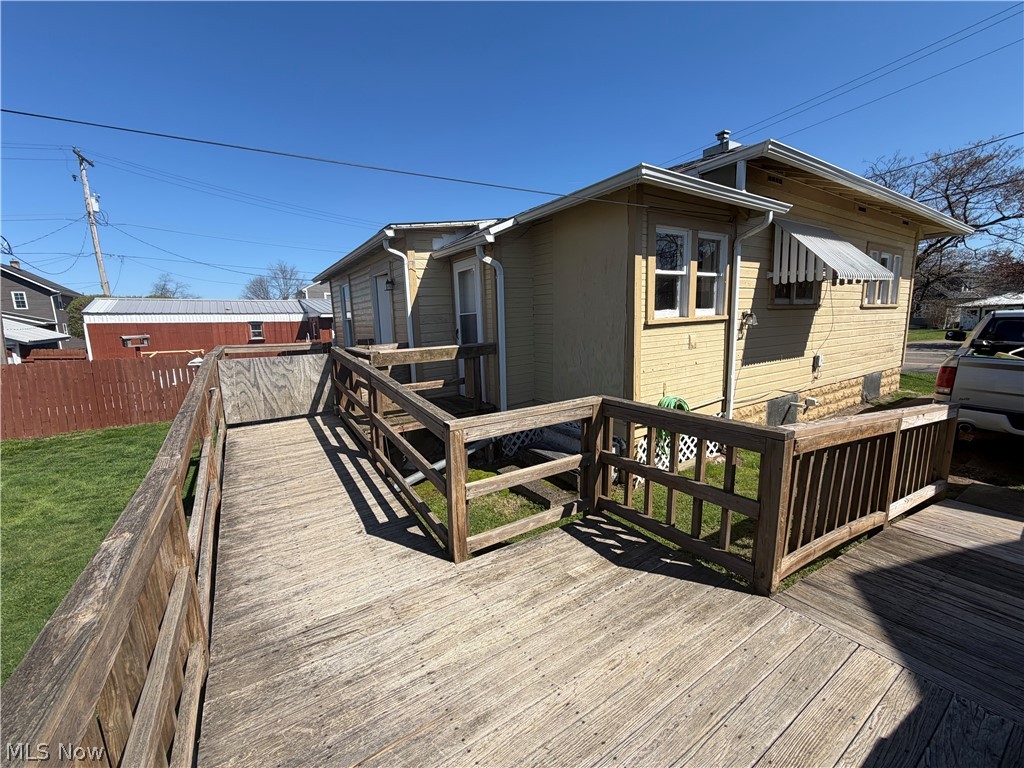 376 E State Street Newcomerstown OH 43832
