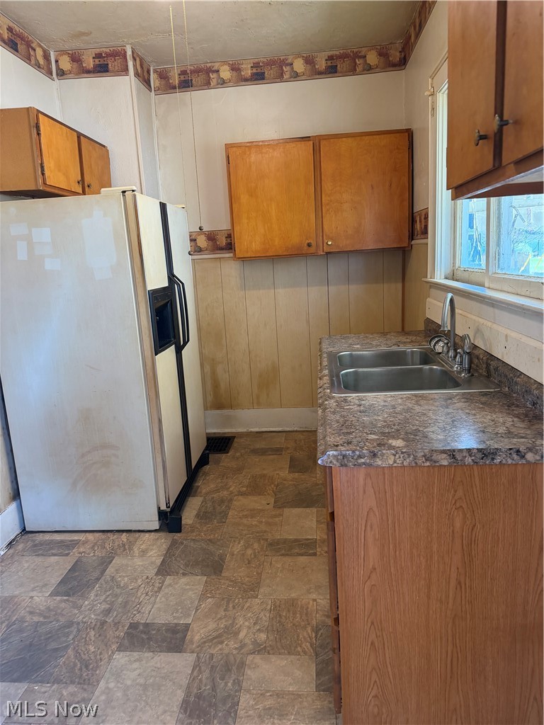 376 E State Street Newcomerstown OH 43832