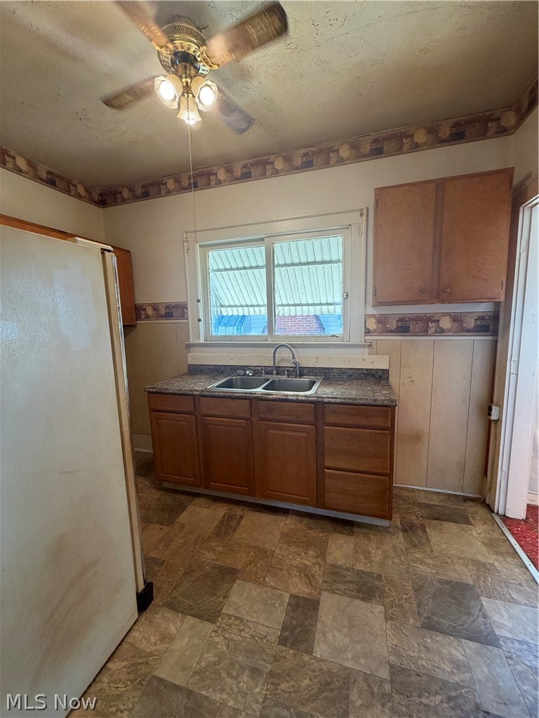 376 E State Street Newcomerstown OH 43832