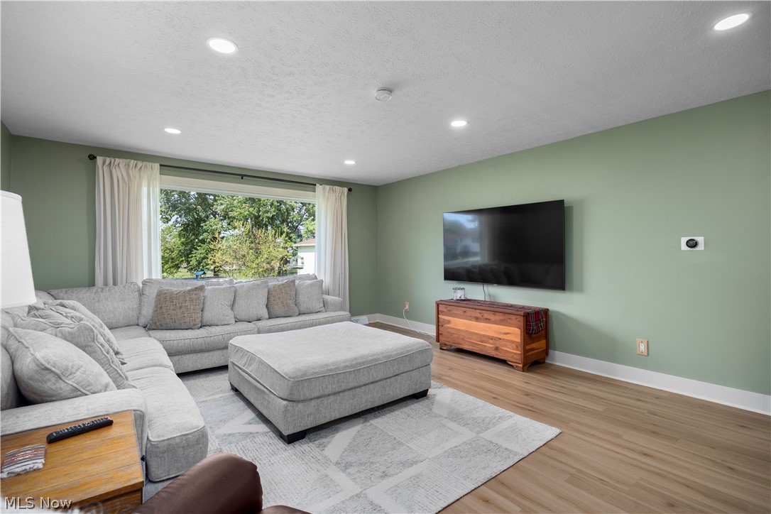 835 Columbia Drive Amherst OH 44001