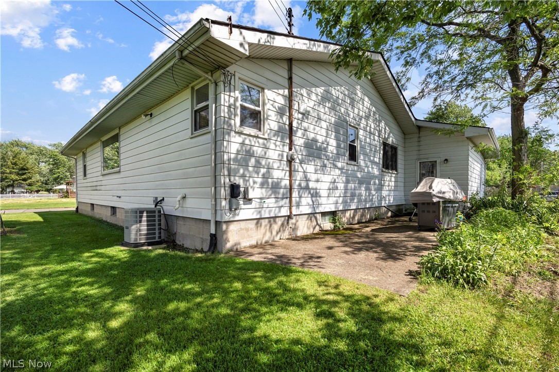 835 Columbia Drive Amherst OH 44001