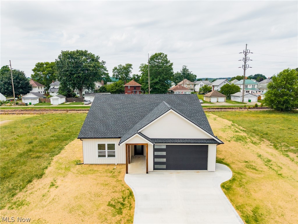 589 S 12th Street Coshocton OH 43812