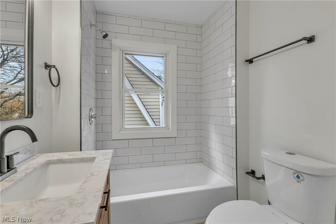 3299 Yorkshire Road Cleveland Heights OH 44118