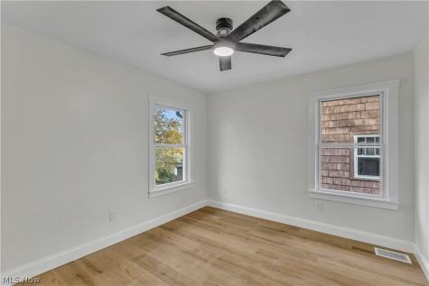 3299 Yorkshire Road Cleveland Heights OH 44118